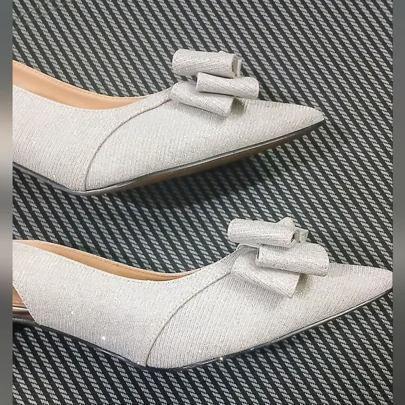 J. Renee SILVER Gabino Pointed Toe w/ BOW, Slingback Pumps *Sz 9.5* NEW, no Tags - Picture 10 of 16